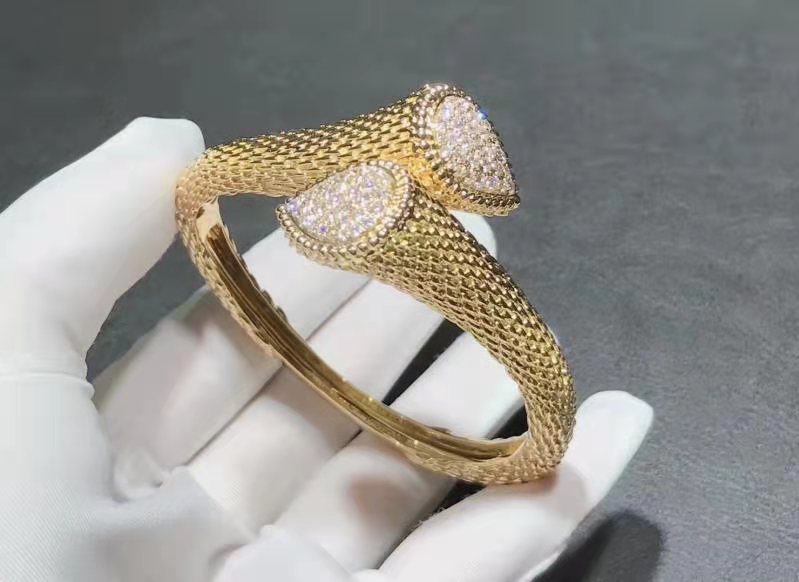 Boucheron Serpent Bohème 18K Yellow-gold and Diamond Bangle Bracelet