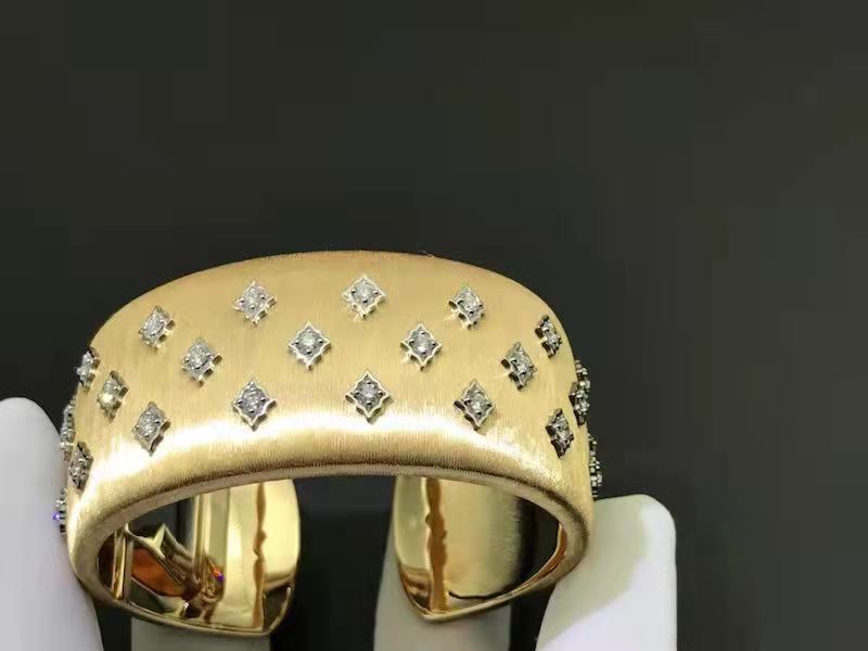 Buccellati 18K Yellow Gold and White Gold Diamond Mario Cuff Bangle Bracelet
