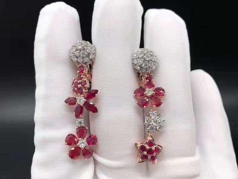 Van Cleef & Arpels Folie des Prés 18K Rose Gold & White Gold Ruby and Diamonds Earrings VCARP47R00