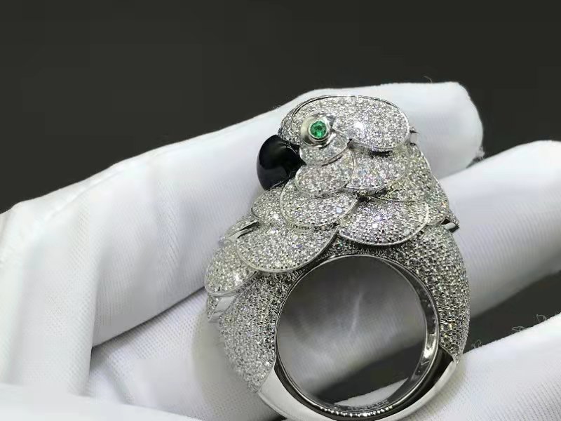 Cartier High Jewelry Platinum and Diamond Parrot Cockatoo Ring