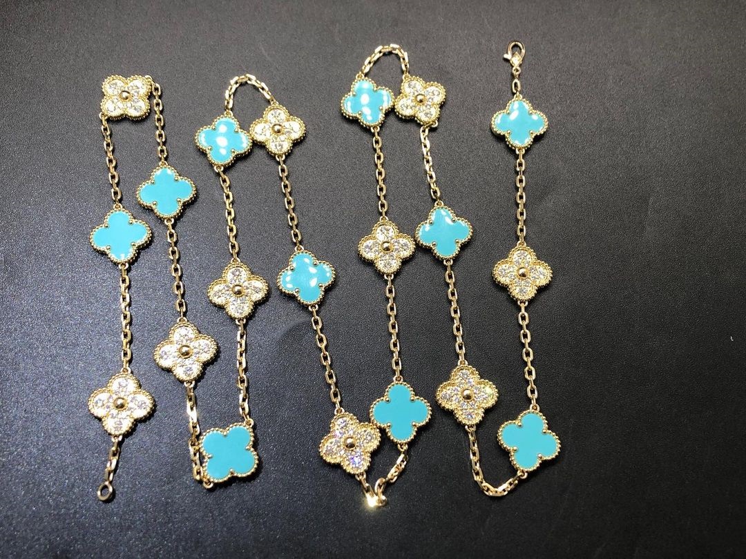 Van Cleef & Arpels Vintage Alhambra 18k Yellow Gold Diamonds & Turquoise 20 Motifs Long Necklace
